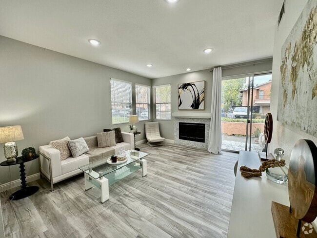 Building Photo - Dream Designer Home in the Beautiful Vista...