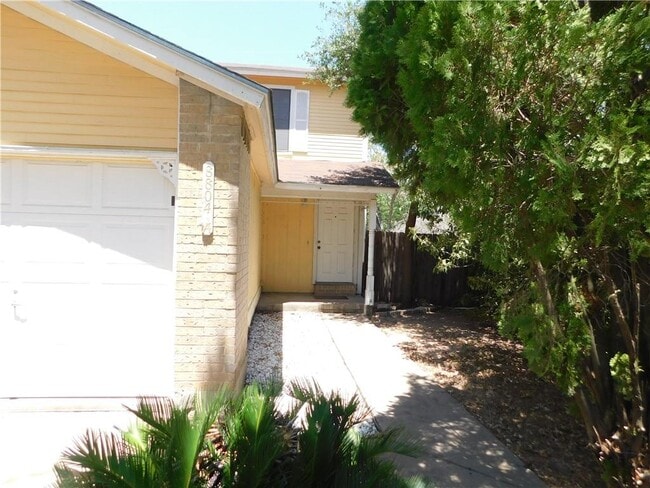 Building Photo - 8804 Springmail Cir Rental
