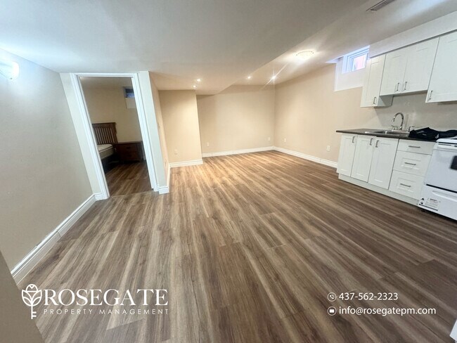 Photo - 2-Bedroom Basement Apartment with Internet & Parking in Mississauga Unité 2