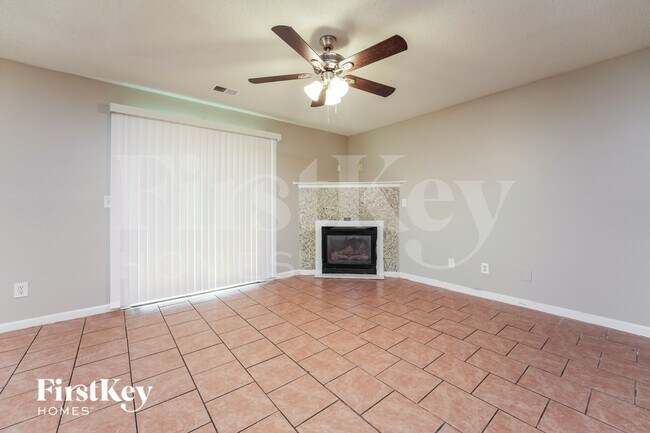 Photo - 255 Fieldview Ln