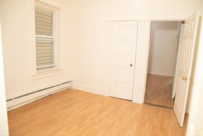Photo - 637 Ocean Ave Unidad 1