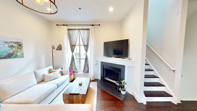 Photo - 2058 Atherton Heights Ln