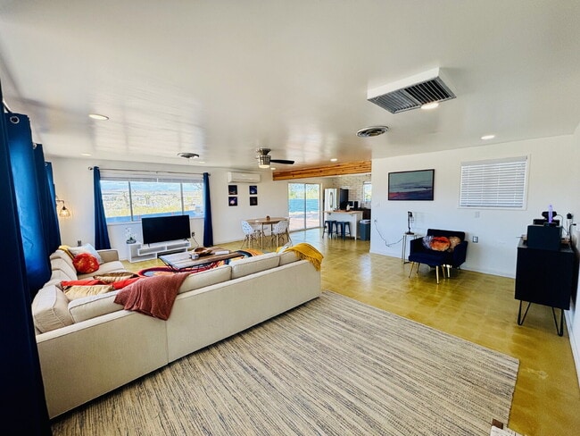 Photo - Gorgeous Home Surrounded by Panoramic Views