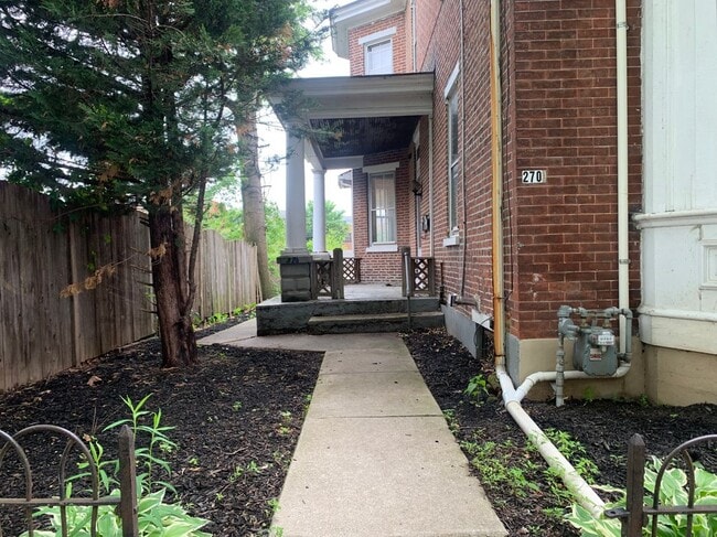 Photo - 270 N York St Apartment