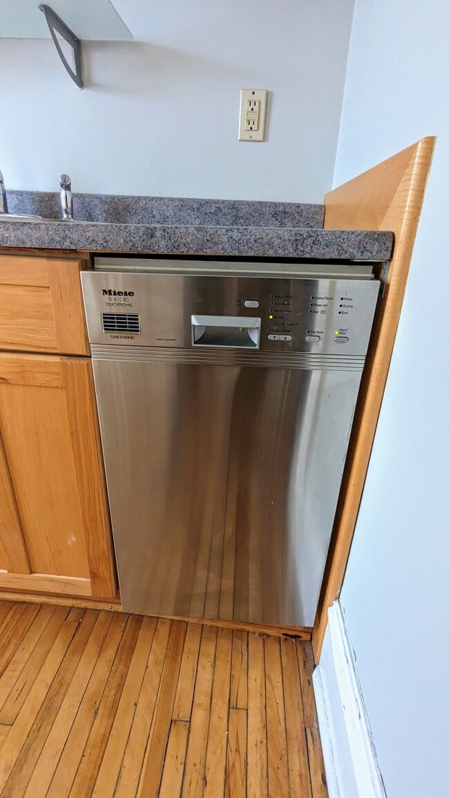 Photo - 3017 Knox Ave S