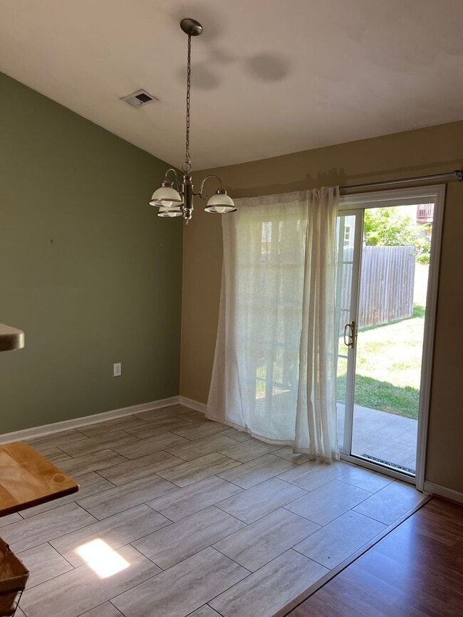 Photo - Charming 3-Bedroom Ranch in Quiet NE Roanoke Neighborhood