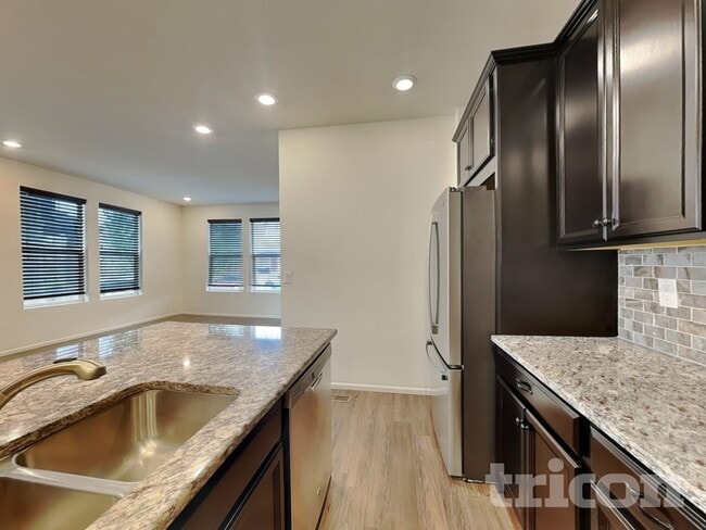 Photo - 21895 E Radcliff Cir