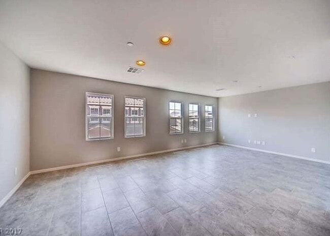 Photo - 1014 Warsaw Ave