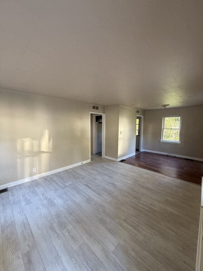 Photo - 3654 Yale Ave