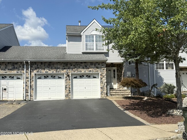 Building Photo - 28 Warbler Rd Rental