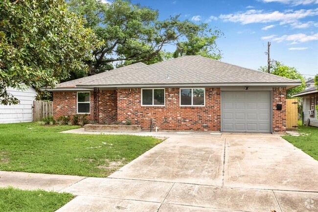Building Photo - 6830 Cherrydale Dr Rental