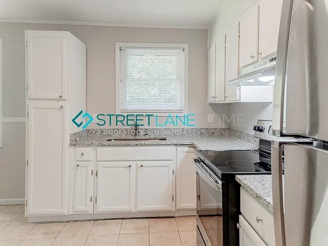 Photo - 2428 Amsterdam Dr