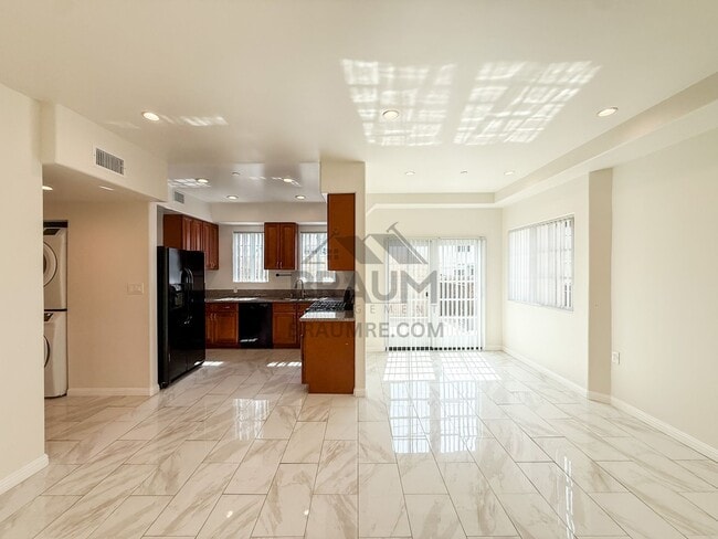 Photo - 1423 Franklin St Unit 1