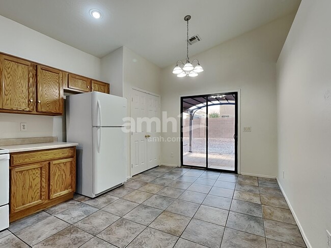 Photo - 2525 W Nancy Ln