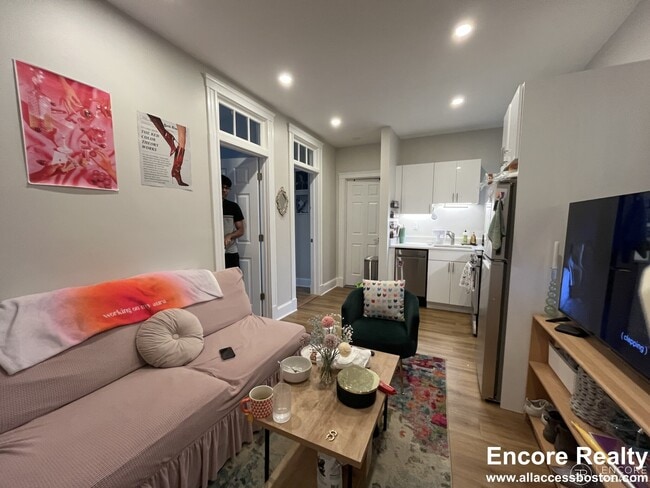 Photo - 833 Beacon St Unit 402