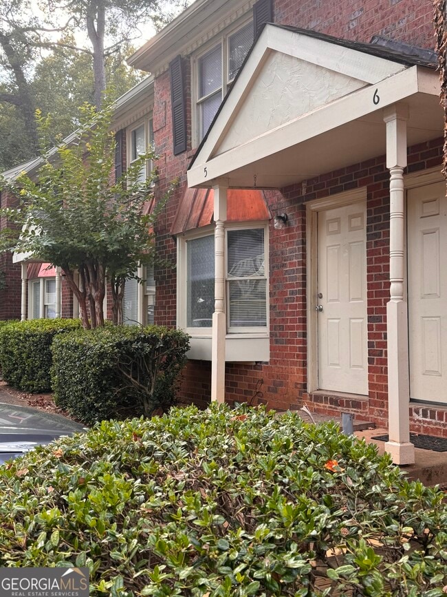 Building Photo - 170 Northview Dr Unit 6