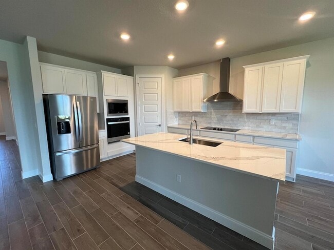 Photo - 6305 Cloverdale Ave