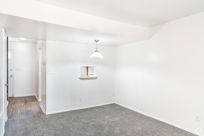 2BR, 1BA - 560SF Dining Room - Southgate Manor Apartments