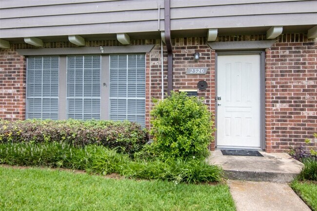 Photo - 2320 Shadowdale Dr Unit 296