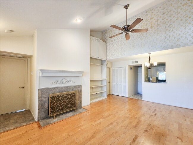 Photo - 1860 White Oak Dr Unit 236