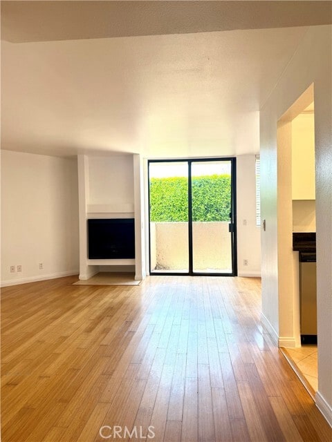 Photo - 7826 Topanga Canyon Blvd