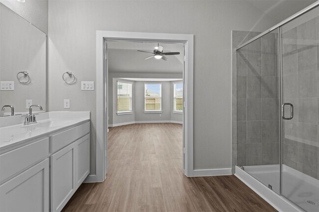 Photo - 3003 Middleton Dr