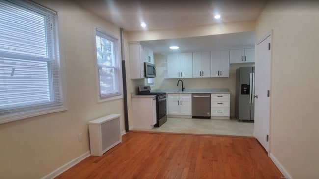 Photo - 2-29-29 Beach 29th St