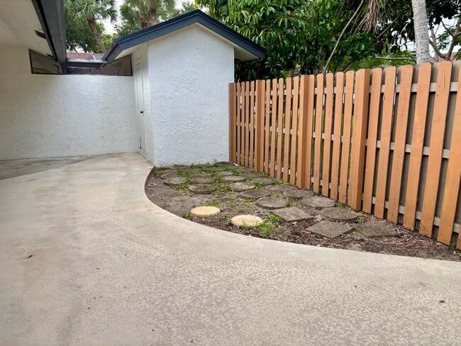 Photo - 23343 SW 54th Way