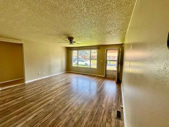 5532 Homer Dr