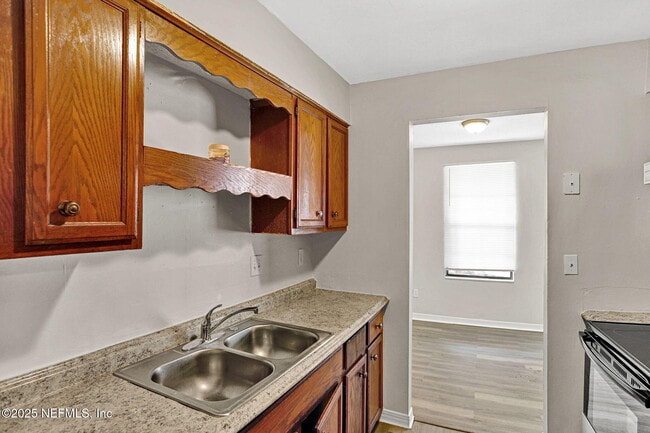 Building Photo - 473 Bentwood Ln Unit A