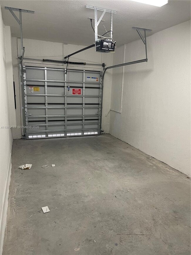 Photo - 20564 NE 5th Pl