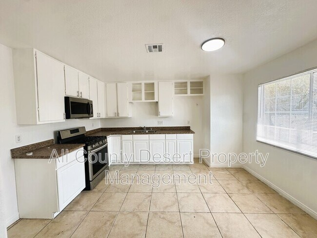 Photo - 66425 First St Unidad B