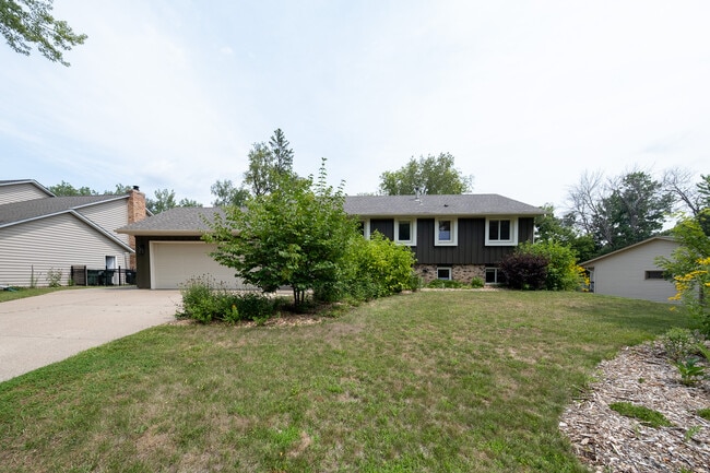 Photo - 13396 Everest Ave