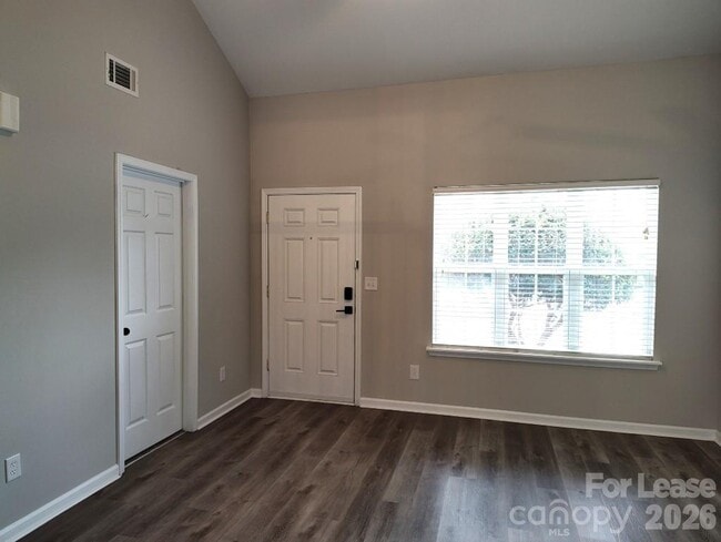 Photo - 7383 Sun Dance Dr