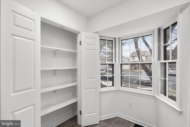 Photo - 119 E Main St