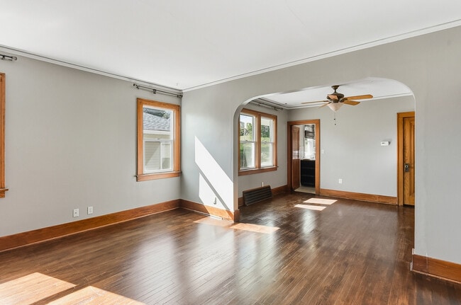 Photo - 1608 S 55th St