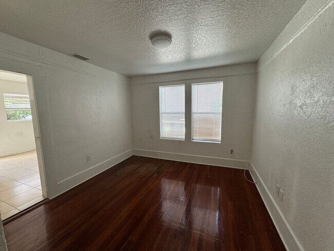 Photo - 434 E Tillman Ave Unit 3