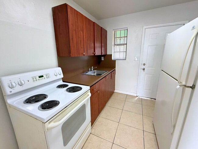 Photo - 1490 NE 152nd St