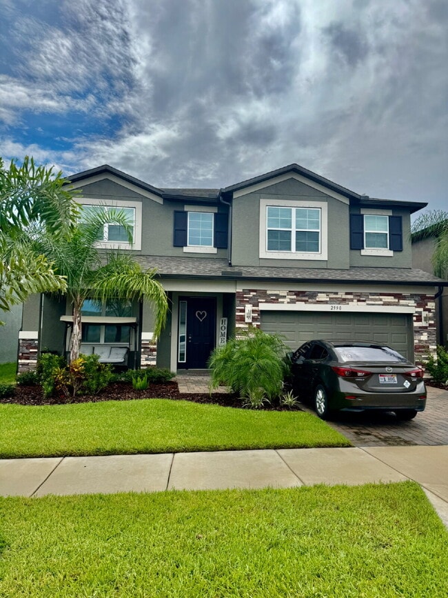 Building Photo - "Spacious 5-Bedroom Sanctuary with 4 Full ...