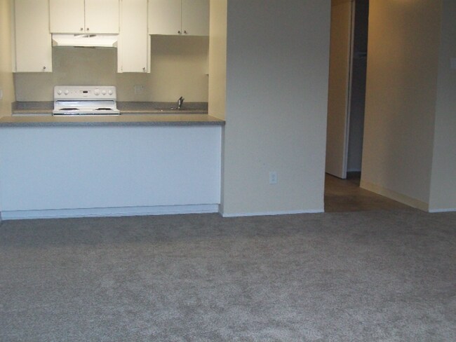 Photo - 2415 Rinconada Dr