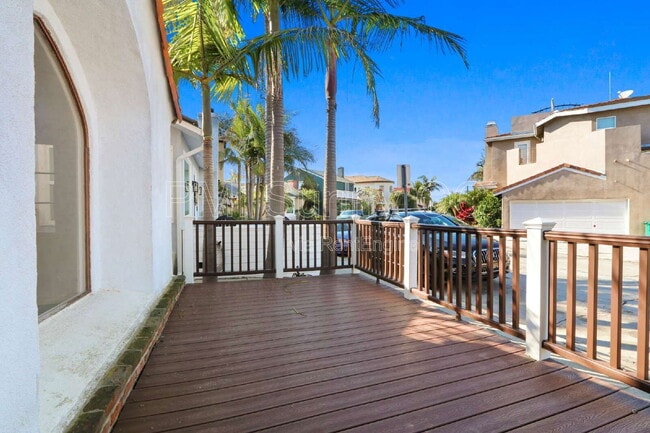 Photo - 5768 Campo Walk