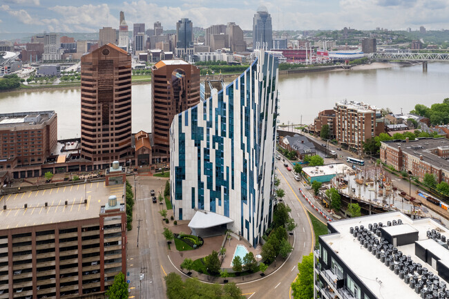 The Ascent at Roebling's Bridge - The Ascent at Roebling's Bridge Apartments