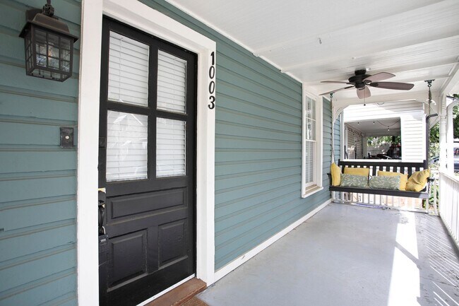 Photo - Gorgeous Historic 3 bed 2 bath at Golden B...