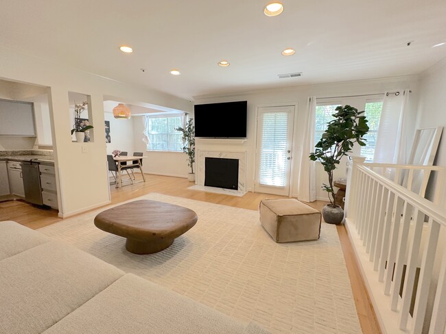 Main Photo - Living Room - 5801 Inman Park Cir Condo Unit #330