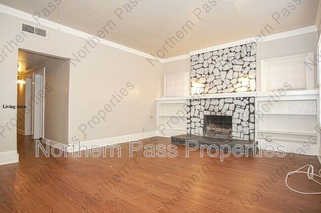 Photo - 1503 N Kansas St Unit 2