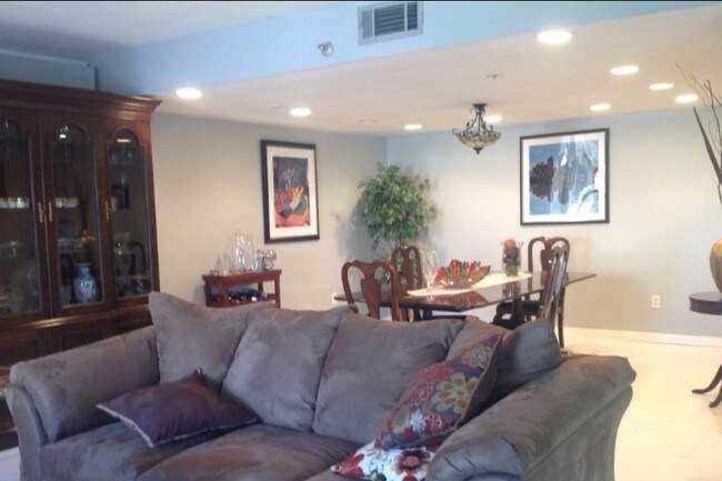 Photo - 7950 E Camelback Rd Unidad 402