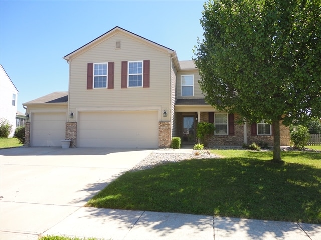 Building Photo - 1376 Blue Ridge Ln Rental