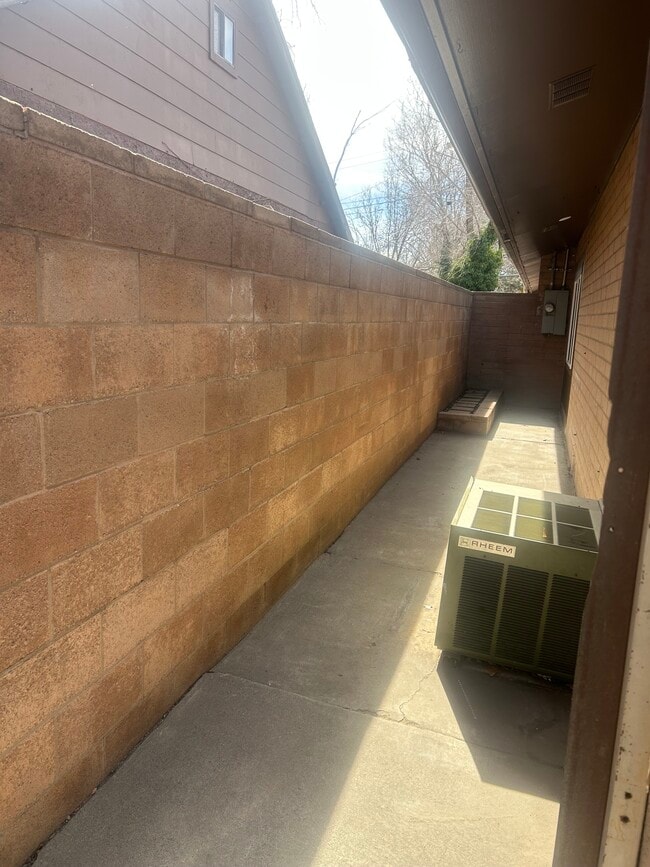 Photo - 1799 Vance Wy