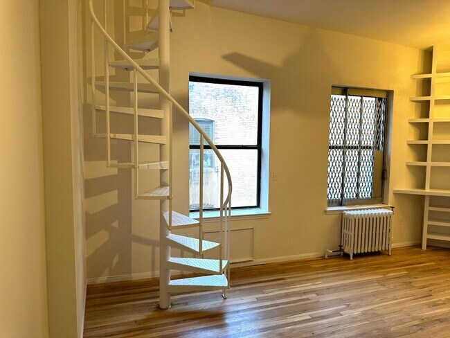 Building Photo - 605 W 112th St Rental