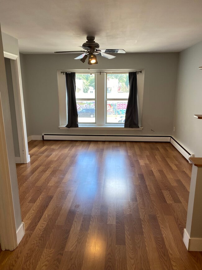 Building Photo - 1135 S Washington Ave #14 Unit 1135 S Washington Ave #14